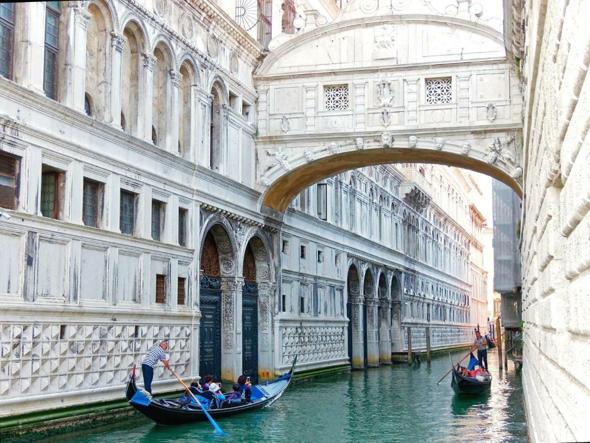 Ca Zulian Amazing Canal View Apartment Venecia Exterior foto
